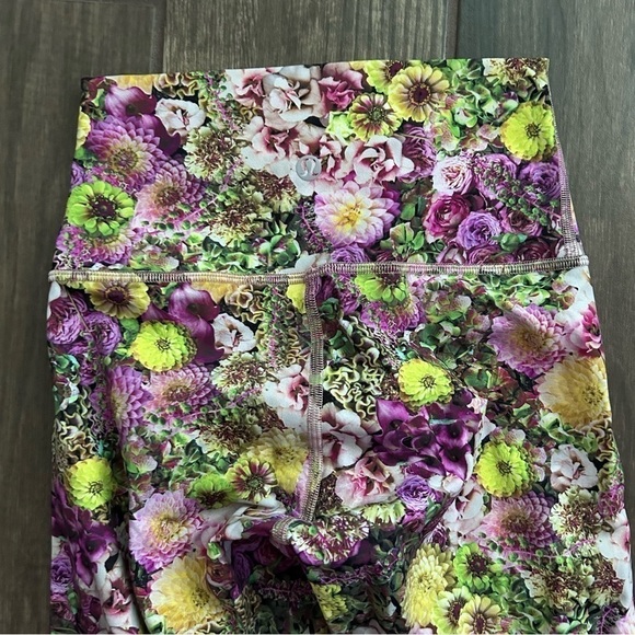 Lululemon Wunder Under High-Rise Tight Nulux Inflorescent Multi Floral Sz 2 - Picture 6 of 8